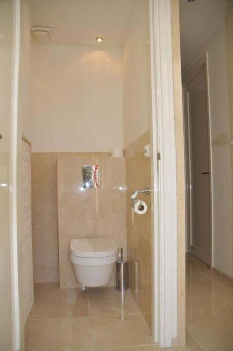 Vrijvakantiehuis The Hill Домбург Екстериор снимка